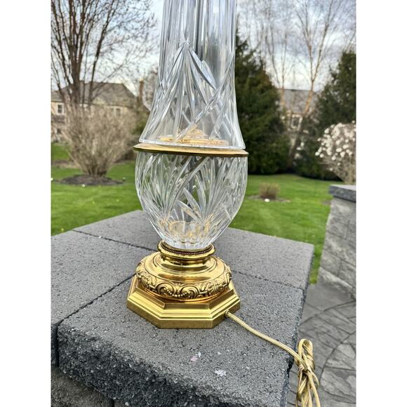Vintage MCM Hollywood Regency Clear Cut Crystal Glass Brass Table Lamp 37” Tall - Picture 11 of 15